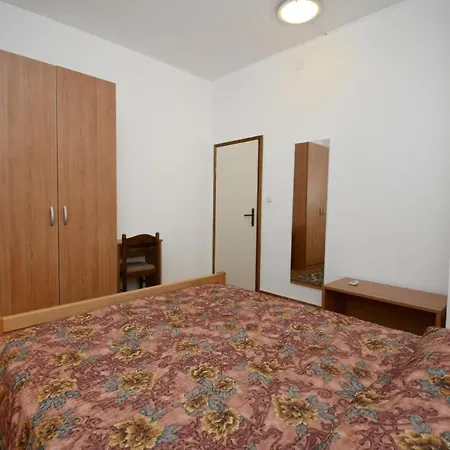 Albina 1 By Interhome Apartman