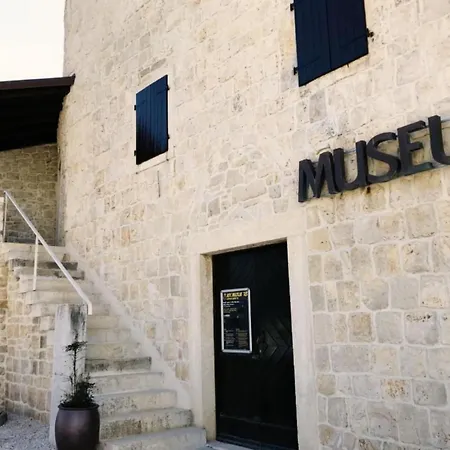 Albina 1 By Interhome