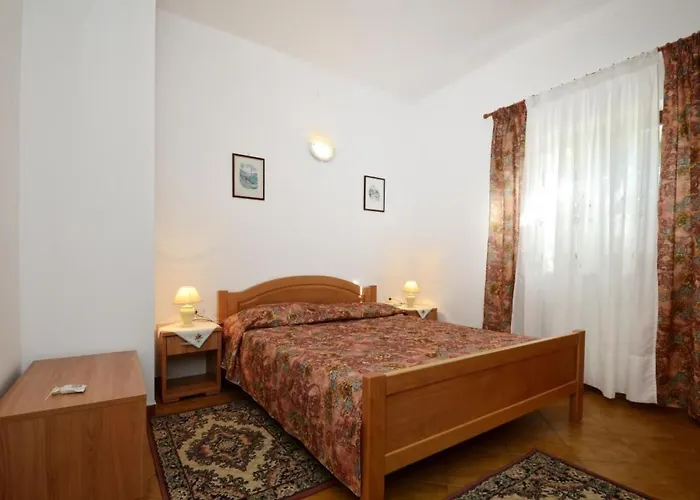 Albina 1 By Interhome Apartmán *
